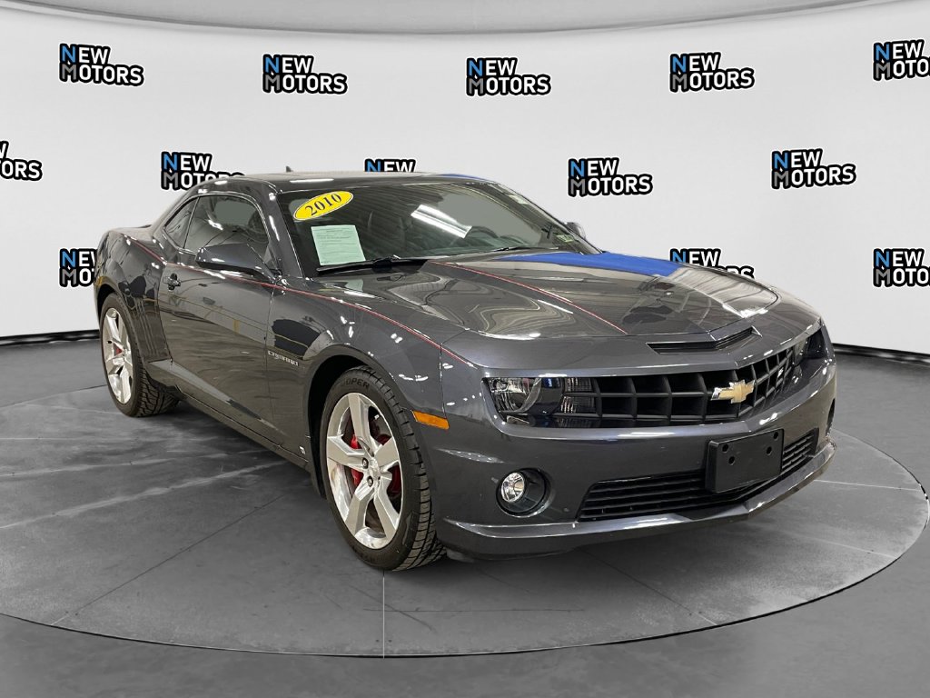 2010 Chevrolet Camaro photo 7 of 15