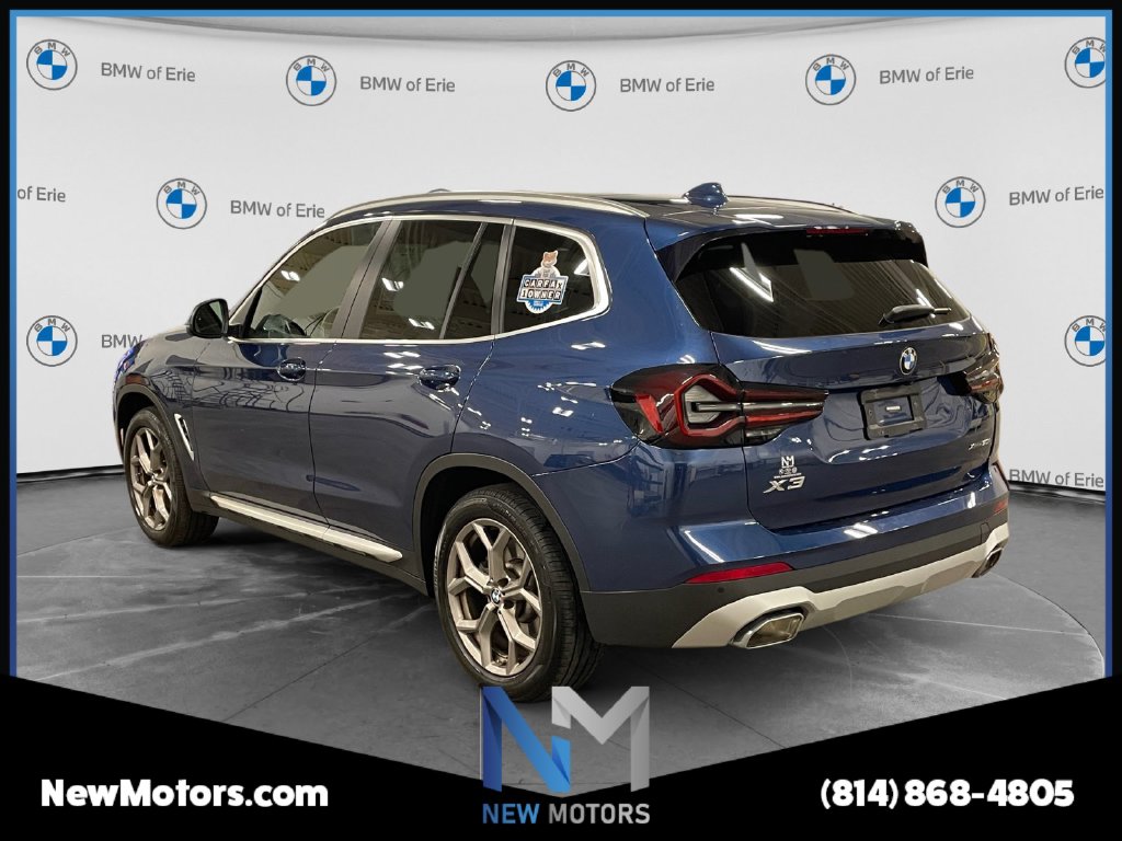2022 BMW X3 photo 3 of 17