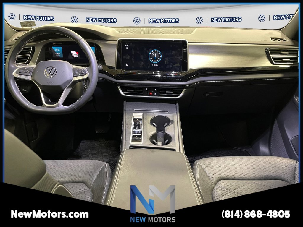 2024 Volkswagen Atlas Cross Sport photo 11 of 16