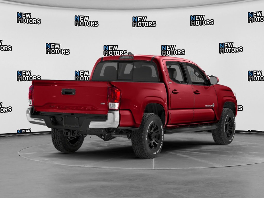 2017 Toyota Tacoma photo 2 of 10