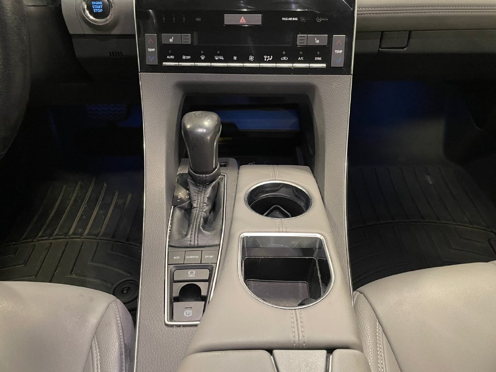 2021 Toyota Avalon photo 11 of 16