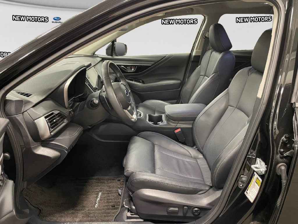 2025 Subaru Outback photo 9 of 17