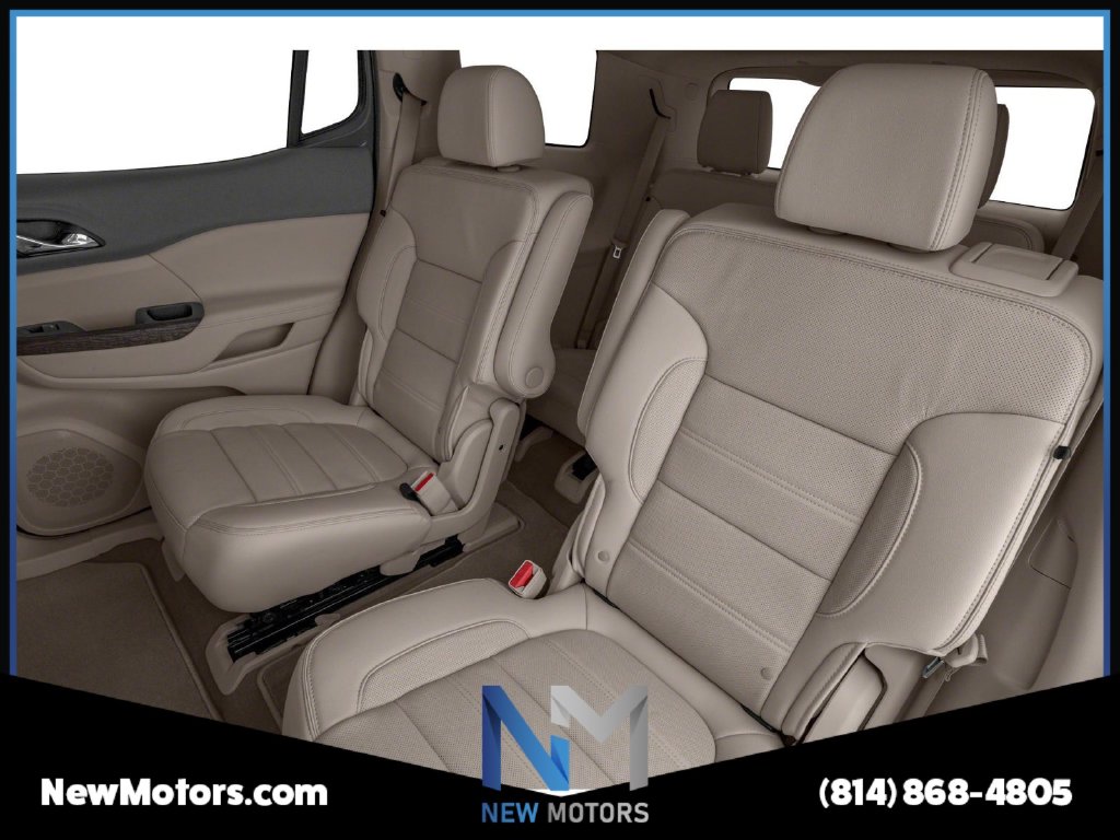 2021 GMC Acadia photo 9 of 12