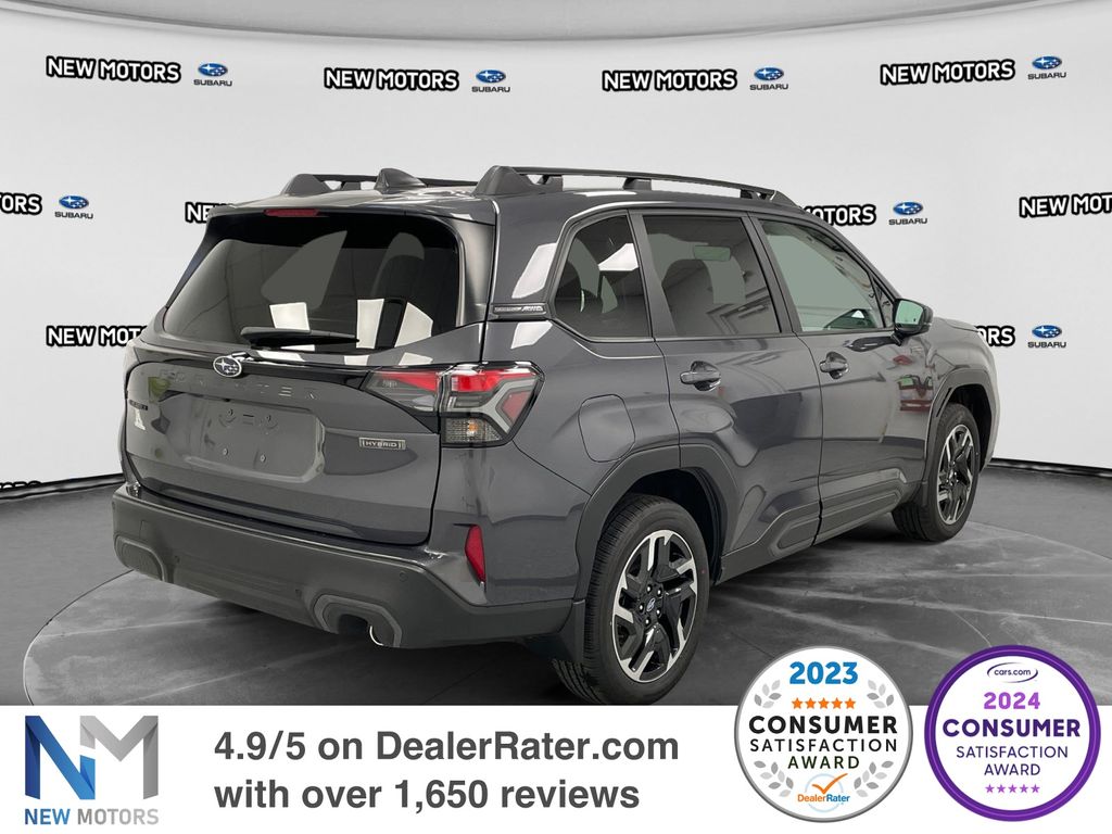 2026 Subaru Forester photo 4 of 17