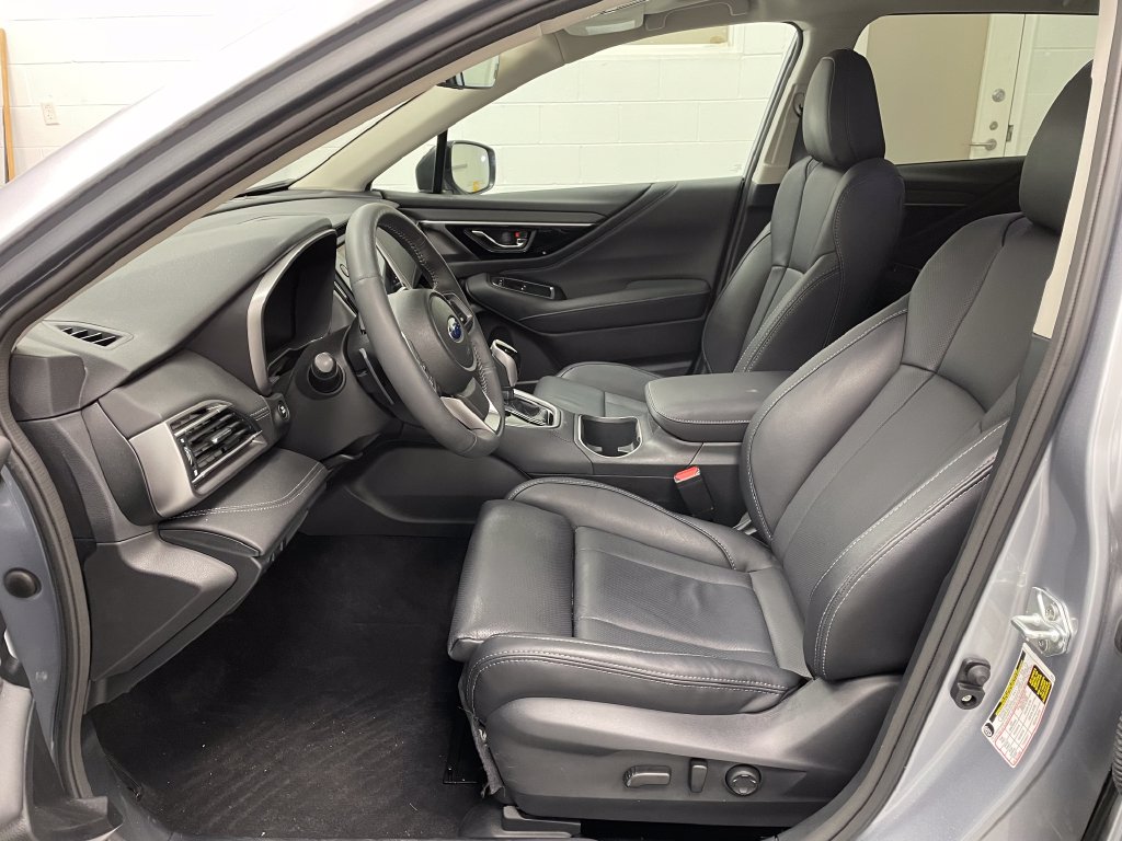 2025 Subaru Outback photo 6 of 14