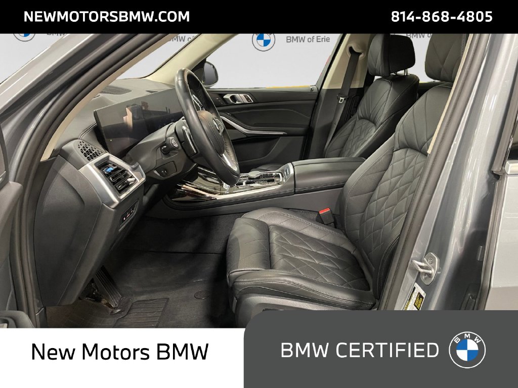 2024 BMW X7 photo 9 of 17