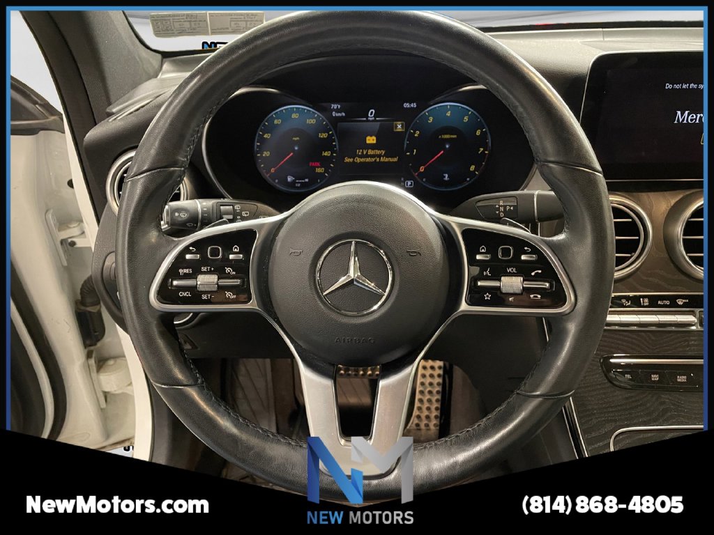 2021 Mercedes-Benz GLC 300 photo 12 of 17