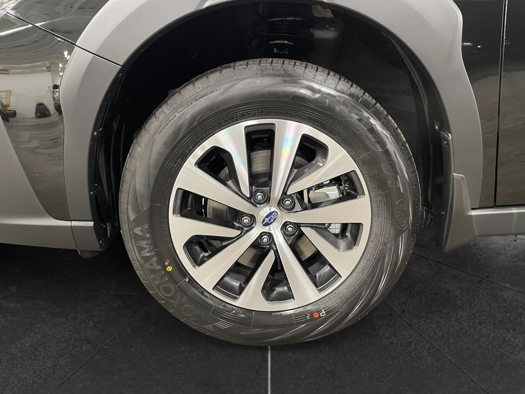 2025 Subaru Outback Premium Crystal Black Silica at New Motors