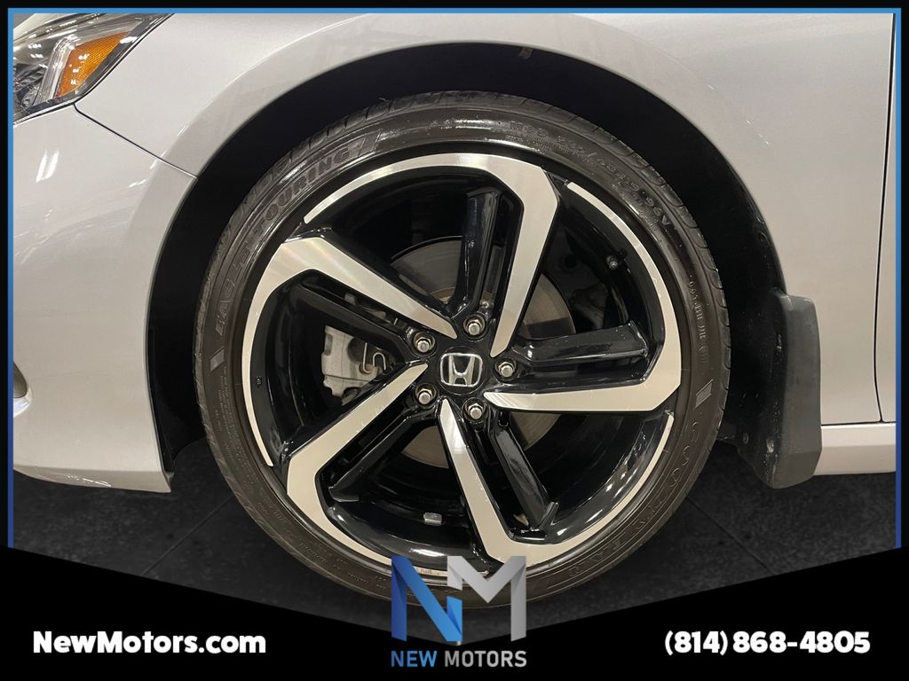 2022 Honda Accord Sport SE 1.5T Lunar Silver at New Motors