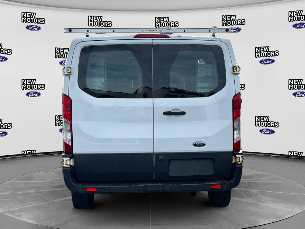 2017 Ford Transit-250 photo 4 of 15