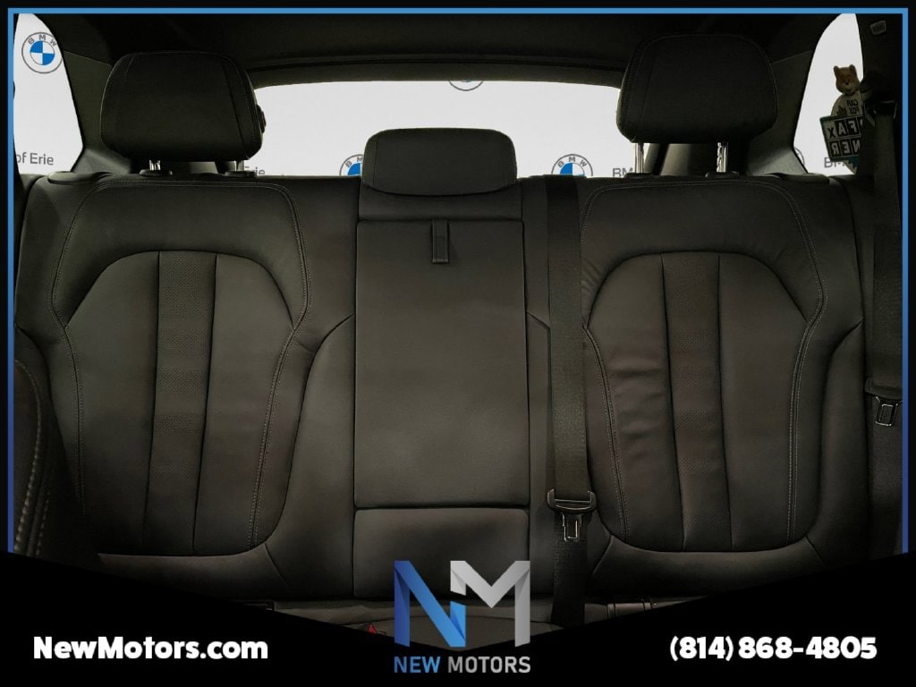 2021 BMW X5 photo 13 of 17