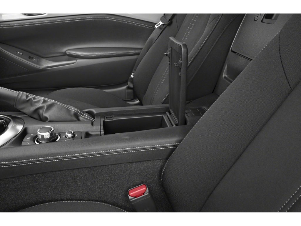 2025 Mazda MX-5 Miata photo 8 of 10