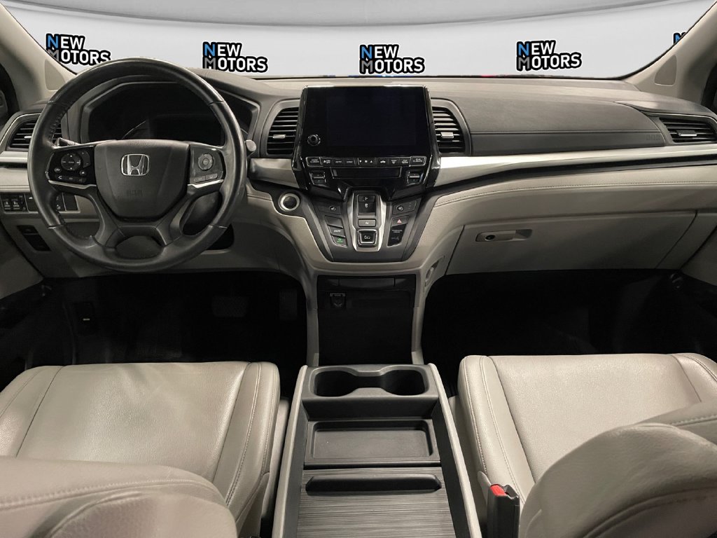 2018 Honda Odyssey photo 10 of 17