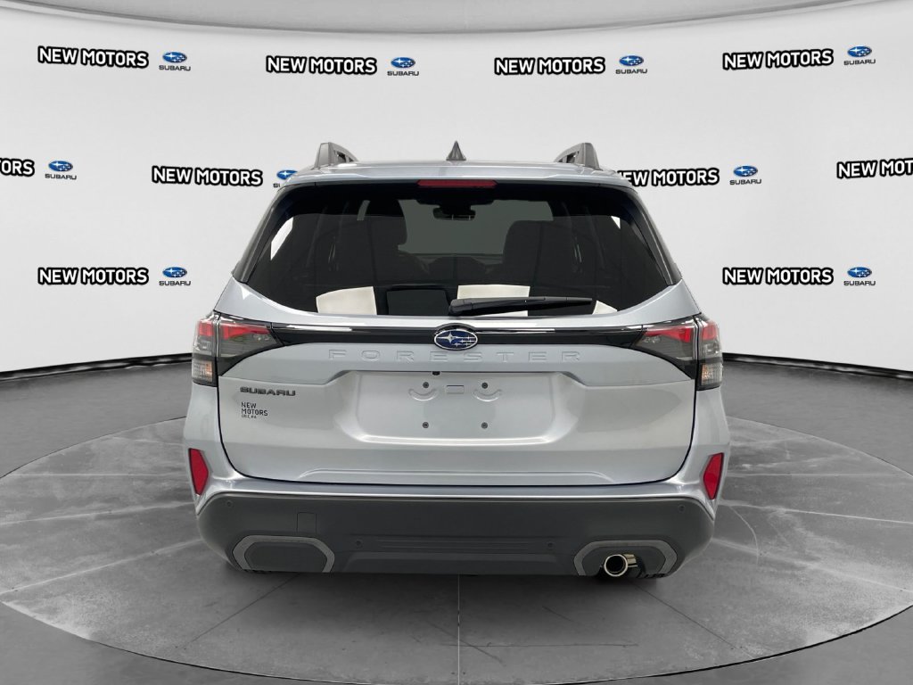 2026 Subaru Forester photo 3 of 16