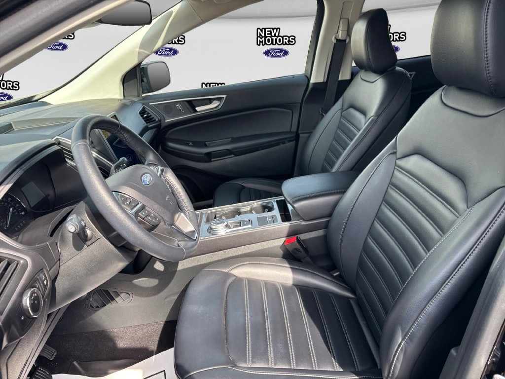2024 Ford Edge photo 10 of 16