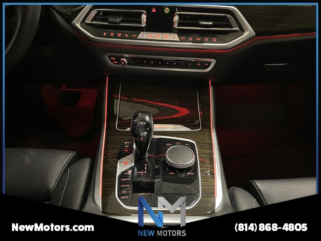 2021 BMW X5 photo 11 of 17