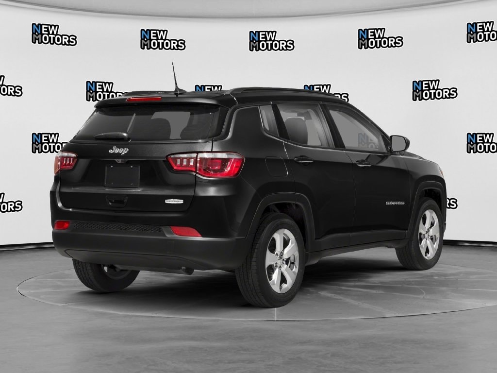 2019 Jeep Compass photo 2 of 15