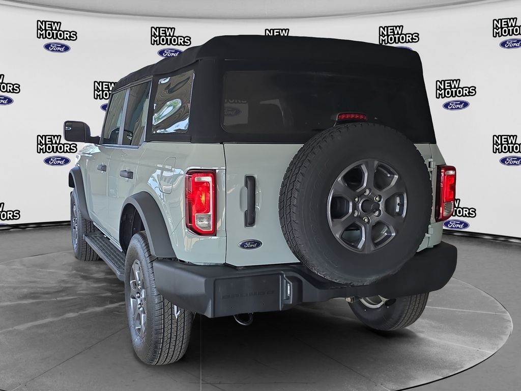 2022 Ford Bronco  Cactus at New Motors