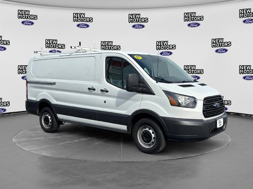 2017 Ford Transit-250 photo 8 of 15