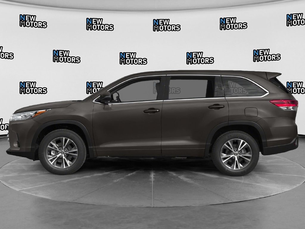 2018 Toyota Highlander photo 3 of 9