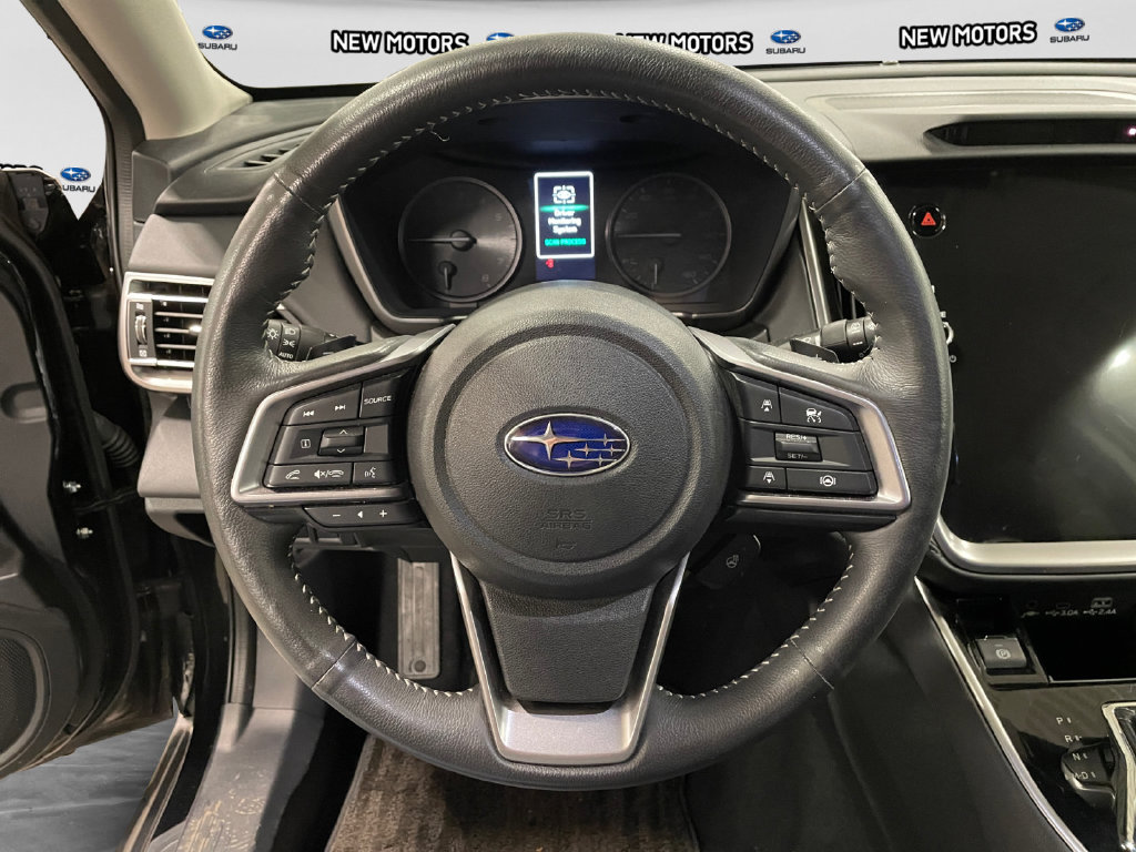 2025 Subaru Outback photo 12 of 17