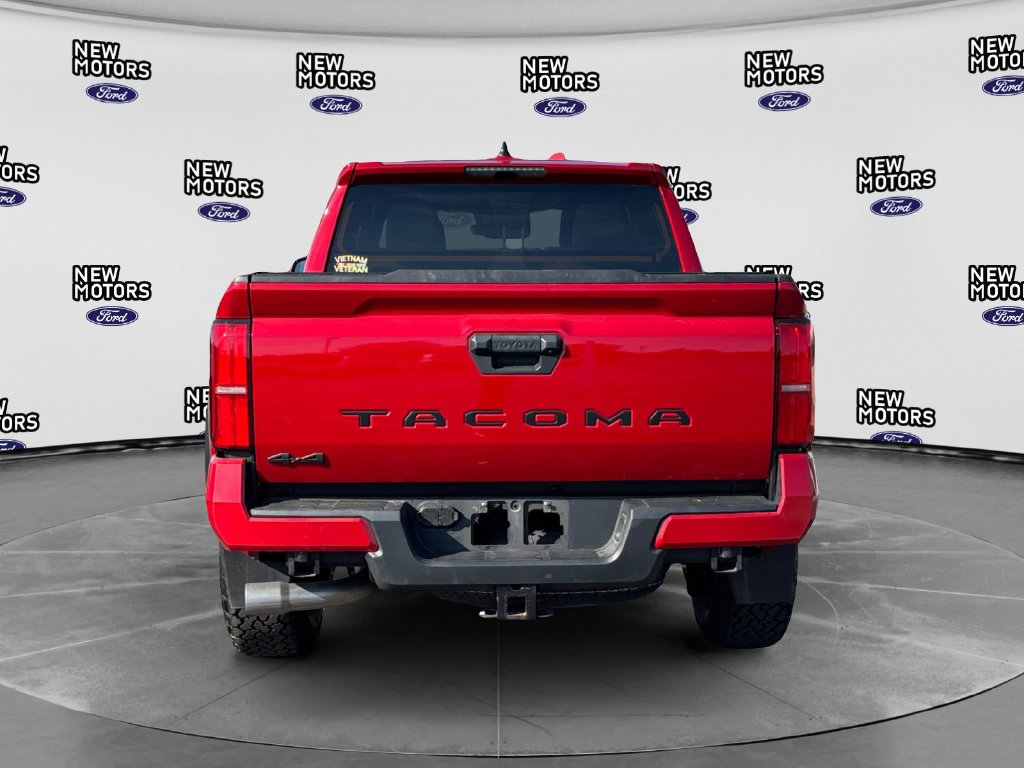 2024 Toyota Tacoma photo 4 of 16