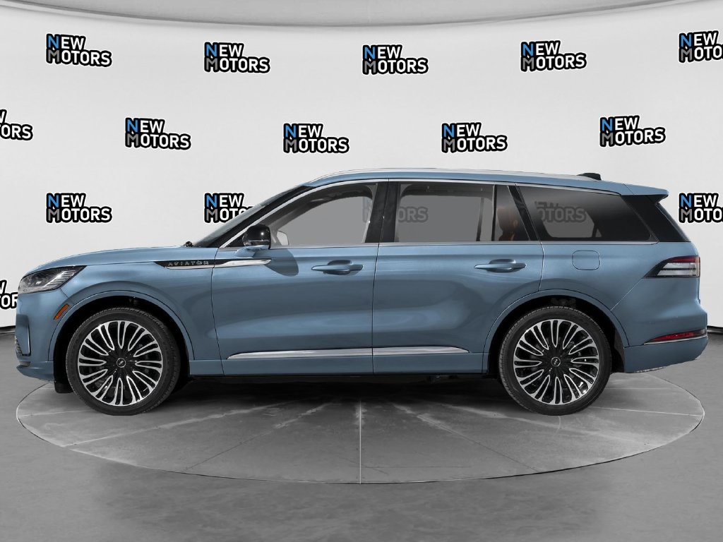2025 Lincoln Aviator photo 3 of 12