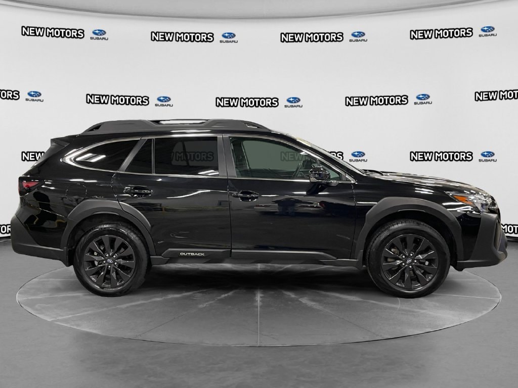 2025 Subaru Outback photo 6 of 17