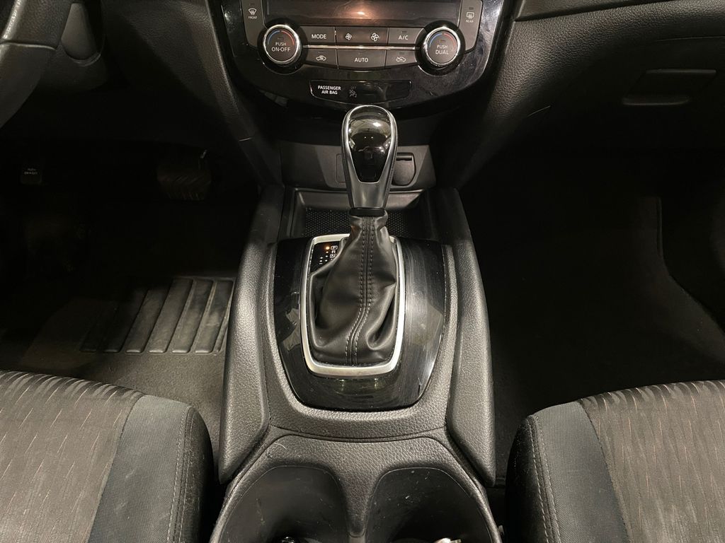 2018 Nissan Rogue SV Magnetic Black at Auto Express Rt. 8