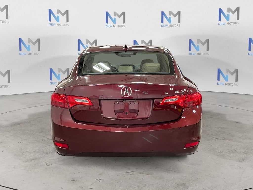Used 2015 Acura ILX 2.0L w/Technology Package (A5) Sedan