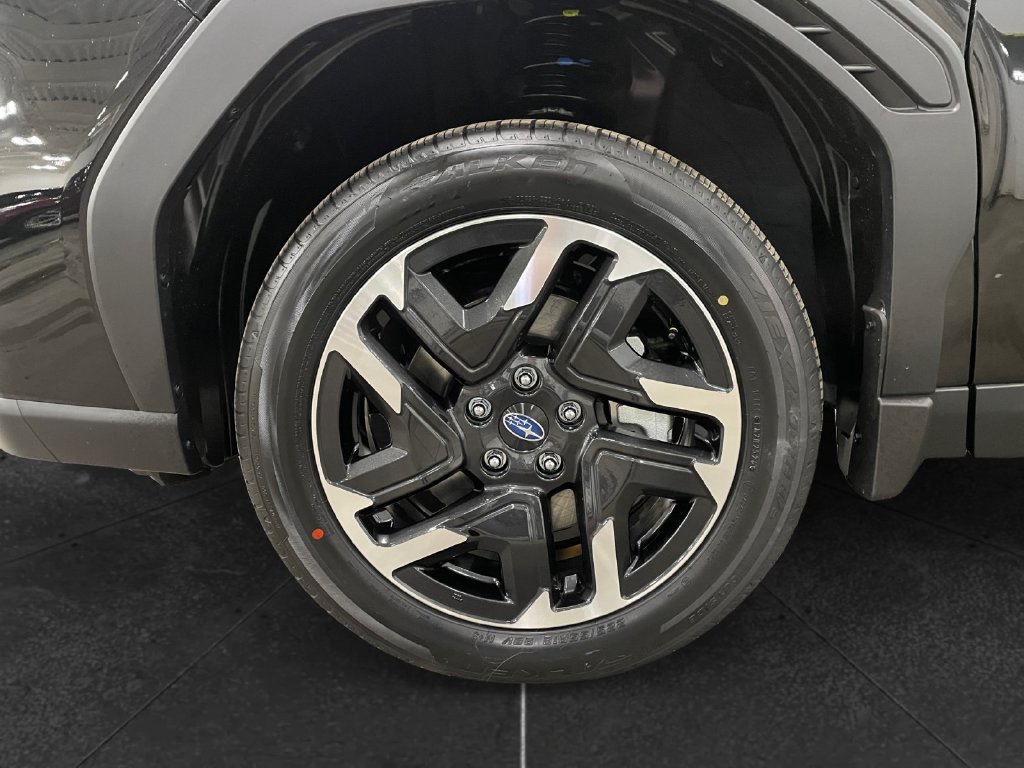 2026 Subaru Forester photo 17 of 18