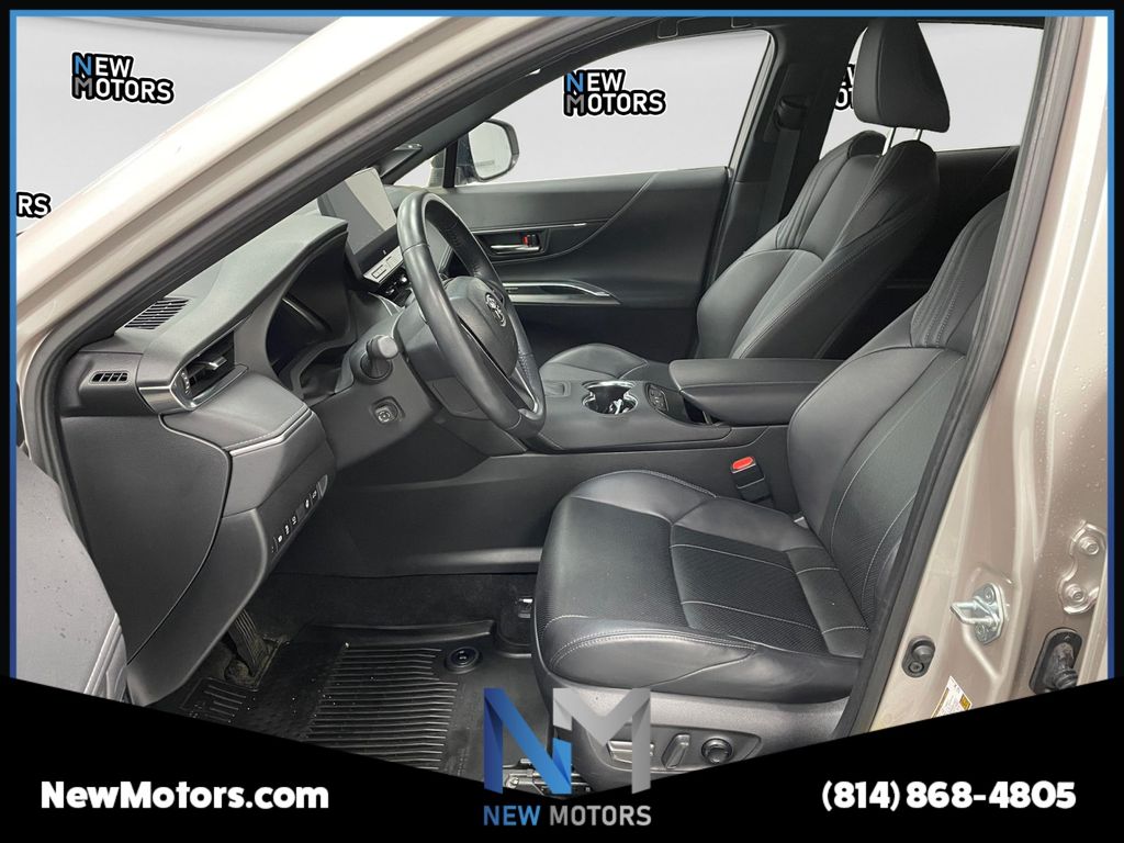 2023 Toyota Venza Limited Titanium at New Motors