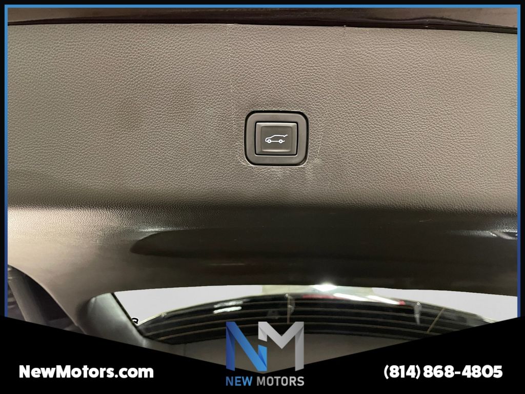2020 Chevrolet Traverse LT Cloth w/1LT Black Cherry Metallic at Solomon Chevrolet