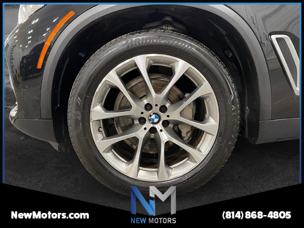 2021 BMW X5 photo 14 of 17
