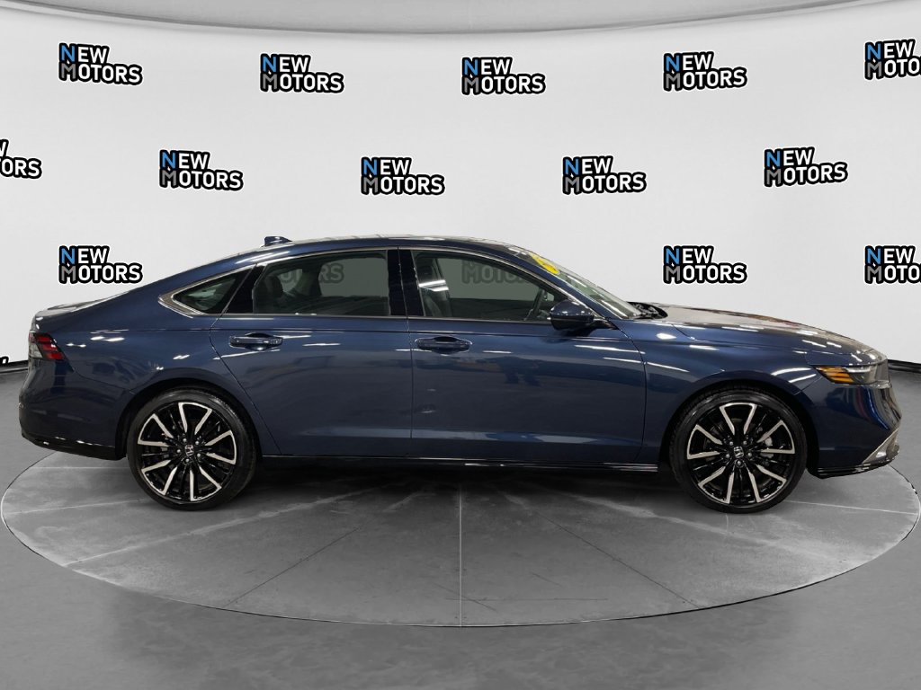 2025 Honda Accord Hybrid photo 6 of 16