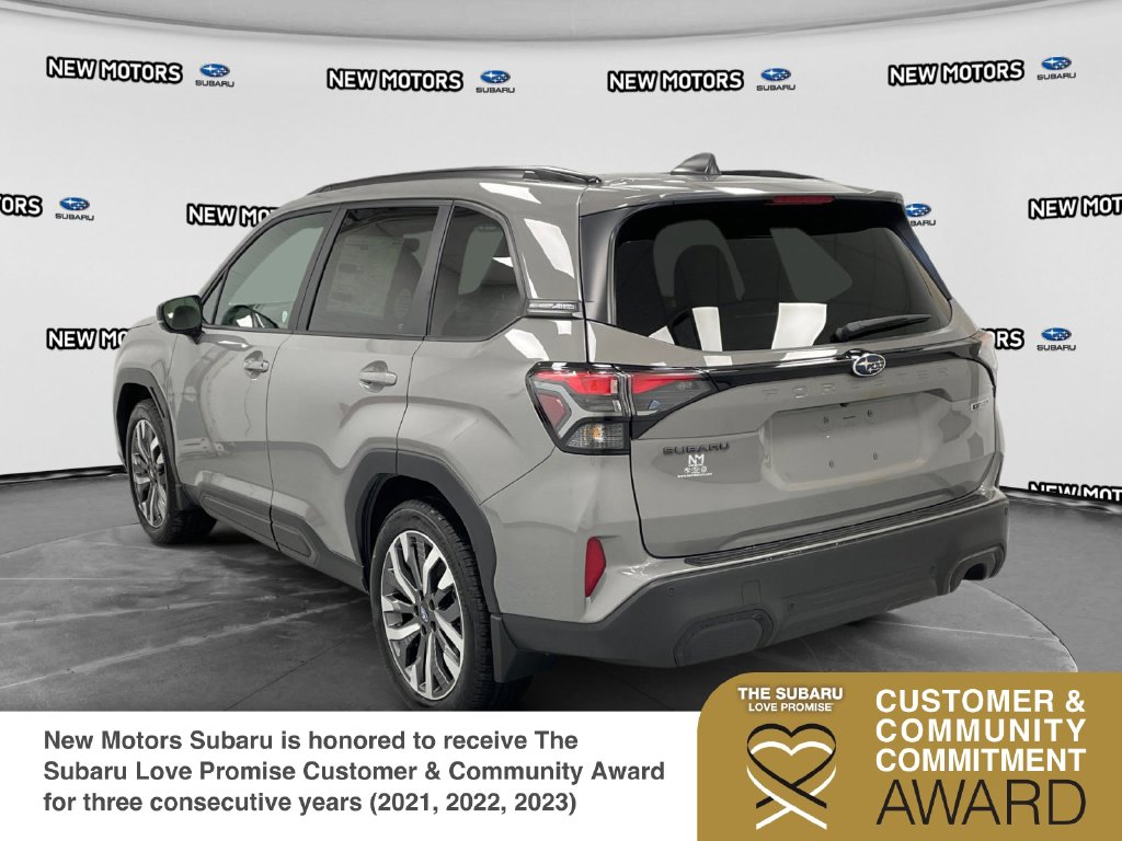 2026 Subaru Forester photo 2 of 16