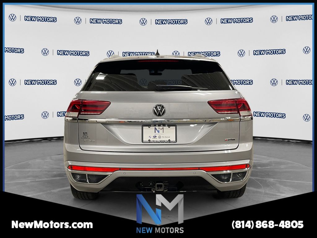 2021 Volkswagen Atlas Cross Sport 3.6L V6 SE w/Technology R-Line 4MOTION Pyrite Silver at New Motors