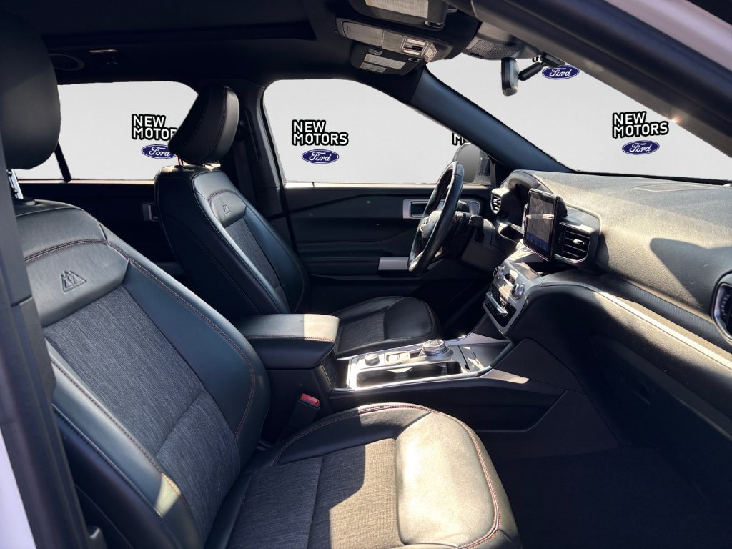 2024 Ford Explorer photo 16 of 16