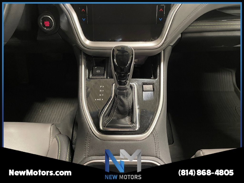 2022 Subaru Outback photo 12 of 18
