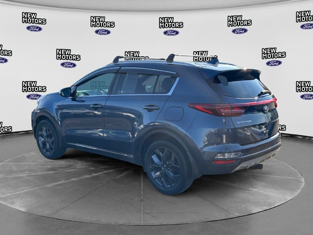 2021 Kia Sportage photo 3 of 16