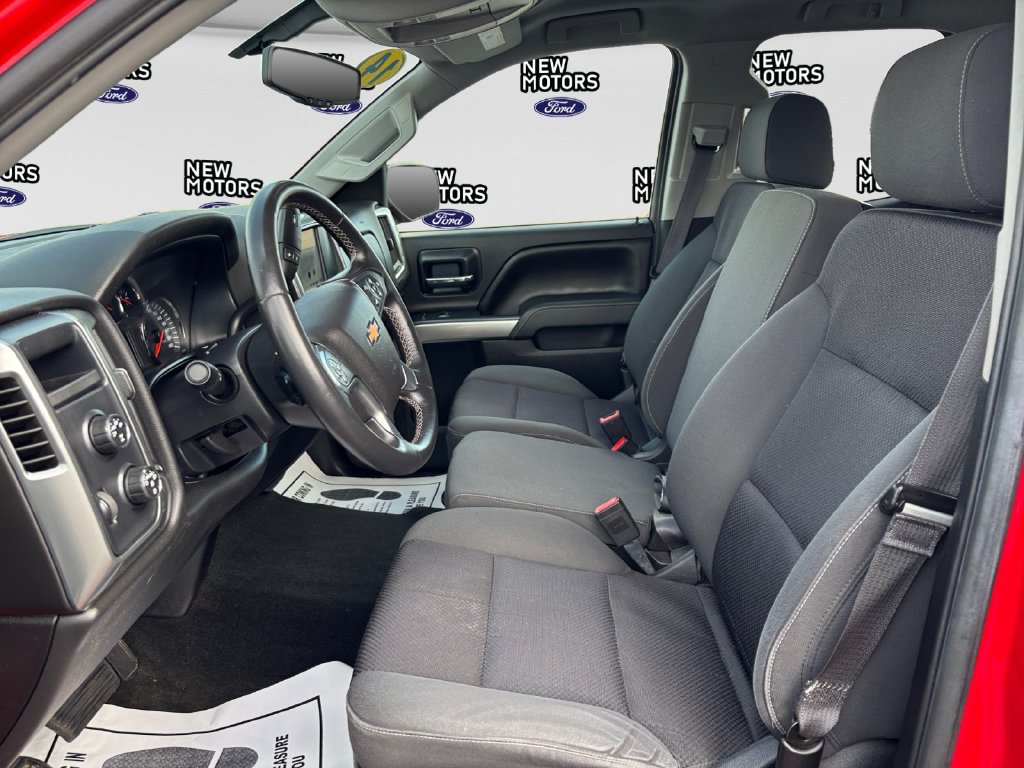 2014 Chevrolet Silverado 1500 photo 10 of 16