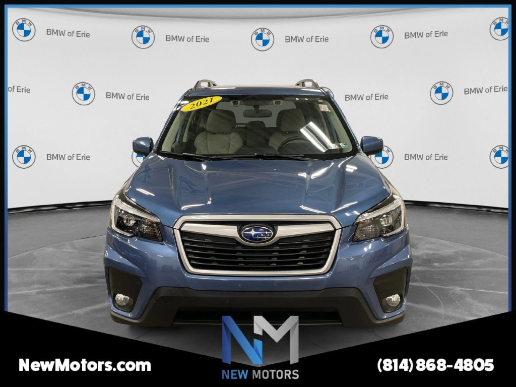 2021 Subaru Forester photo 8 of 17