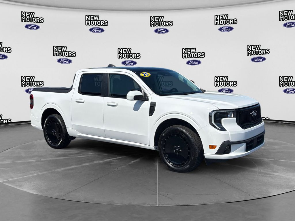 2025 Ford Maverick Lobo Standard Oxford White at New Motors