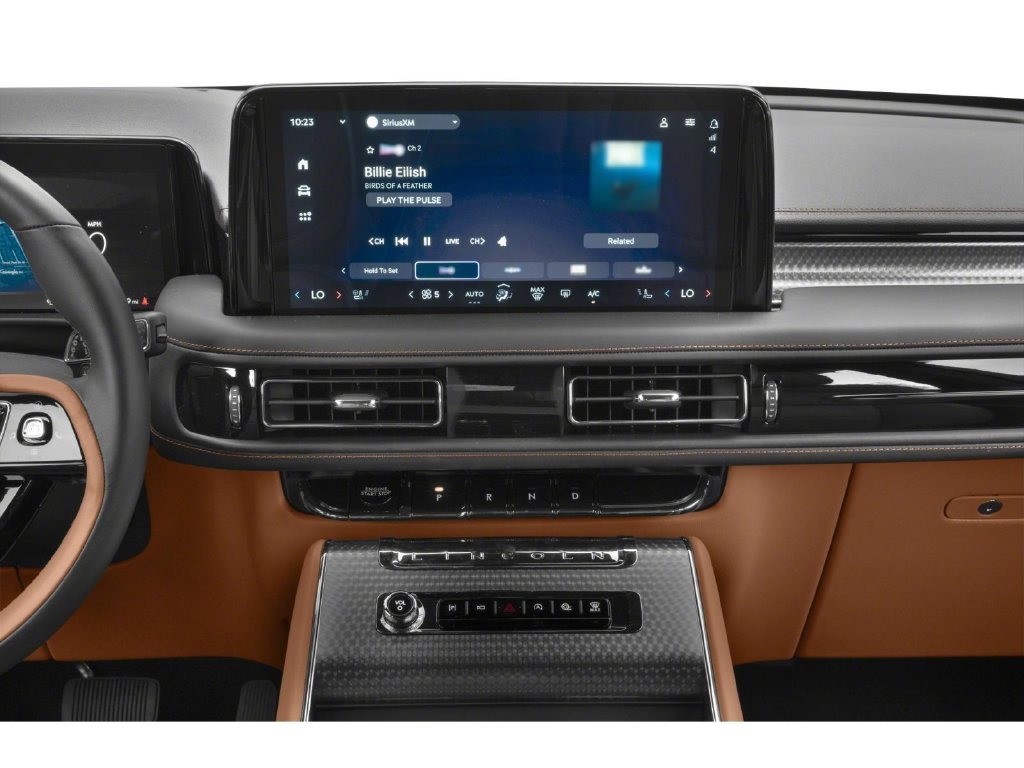 2025 Lincoln Aviator photo 8 of 12