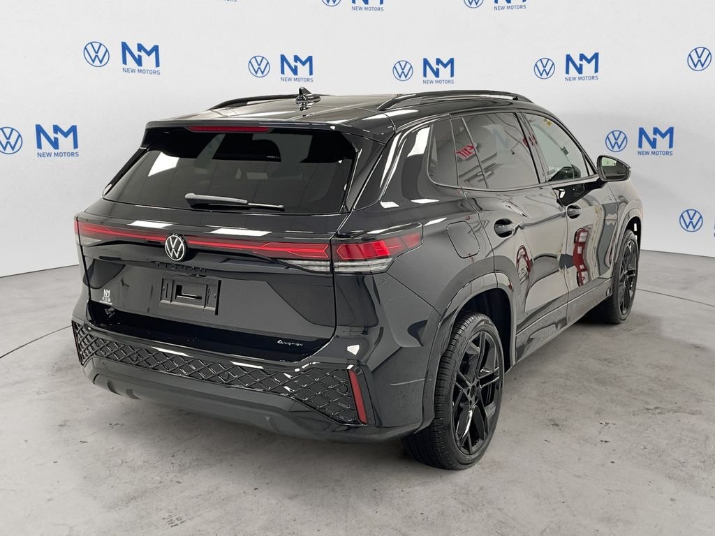 New 2025 Volkswagen Tiguan 2.0T SE R-Line Black SUV