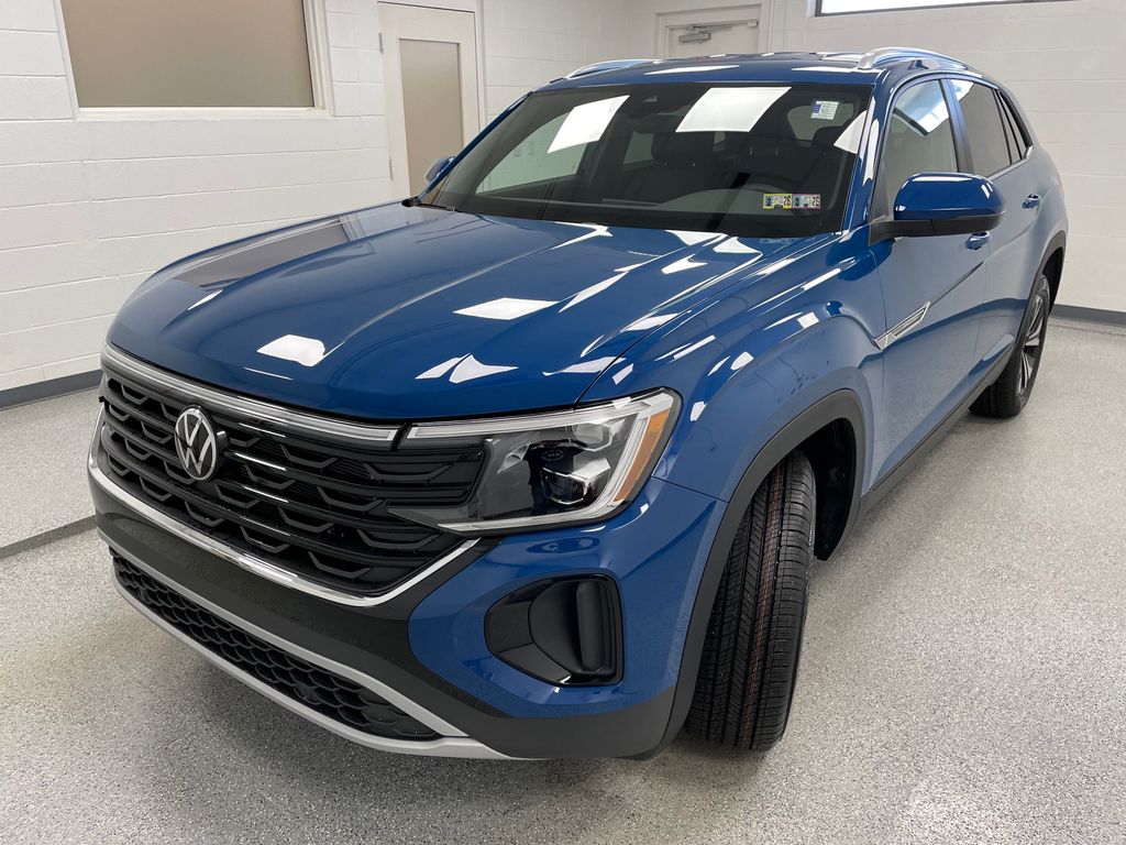 2025 Volkswagen Atlas Cross Sport SE photo 3