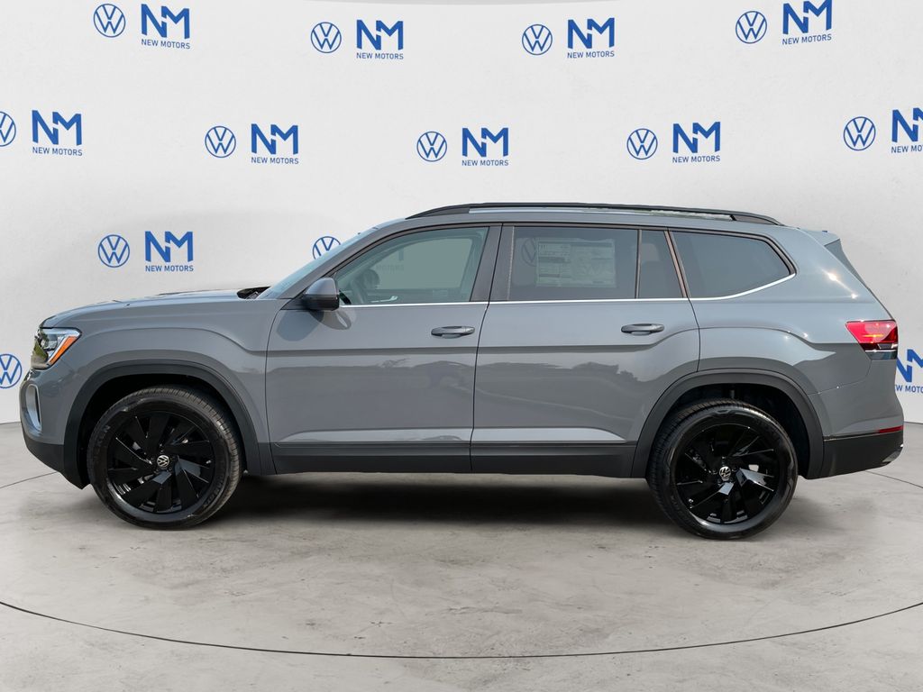 2025 Volkswagen Atlas SE Technology photo 2