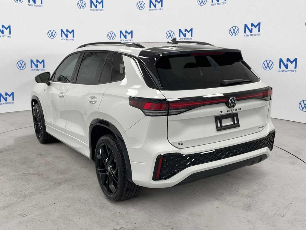New 2025 Volkswagen Tiguan 2.0T SE R-Line Black SUV