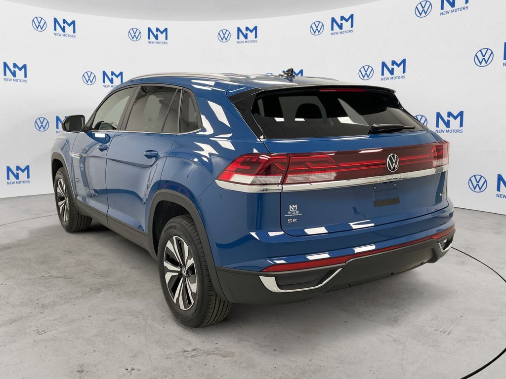 2025 Volkswagen Atlas Cross Sport SE photo 3
