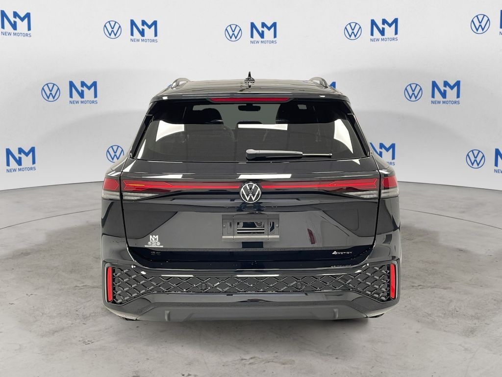 New 2025 Volkswagen Tiguan 2.0T SE R-Line Black SUV